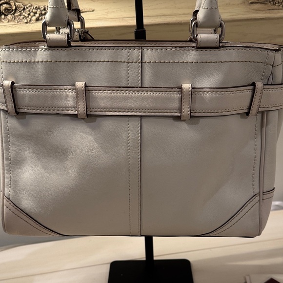 Coach Hamptons Cream Satchel Bag - Picture 5 of 8